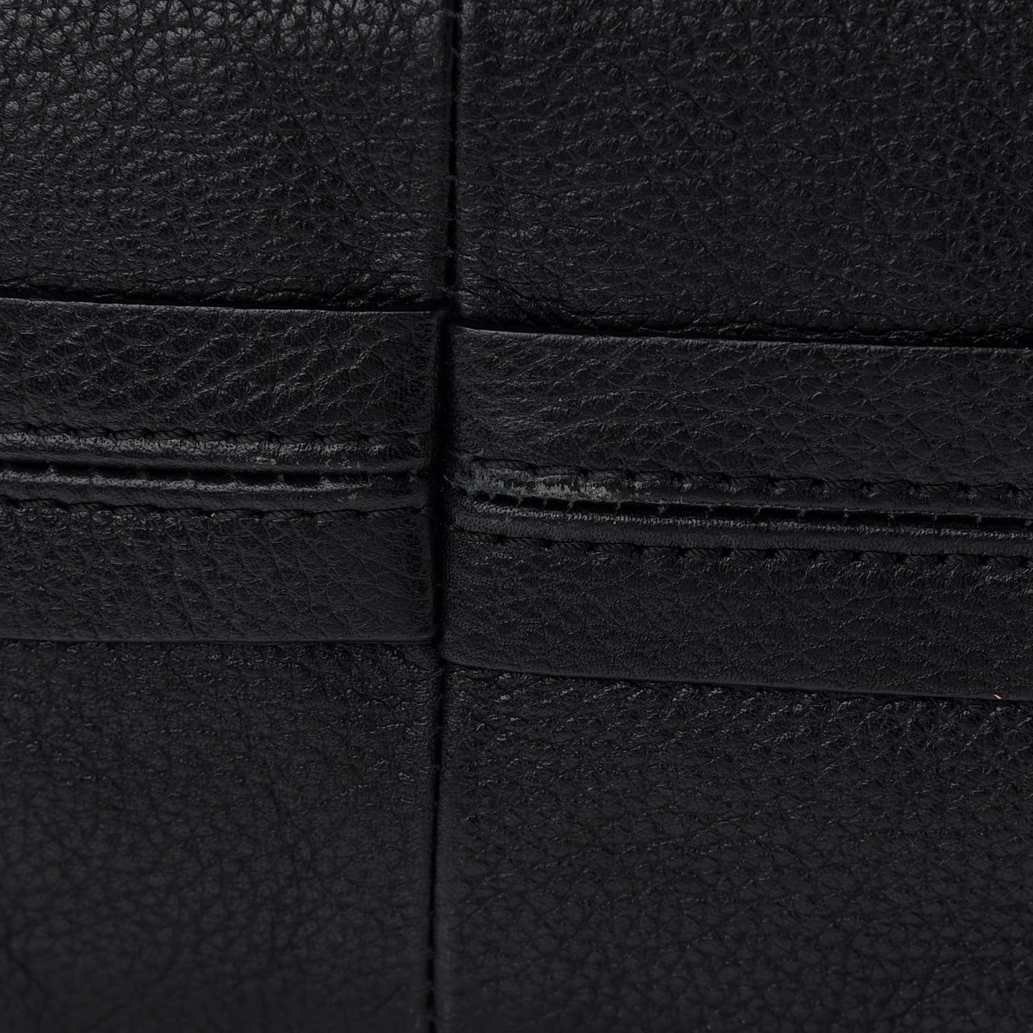 Calfskin Medium Paraty Black