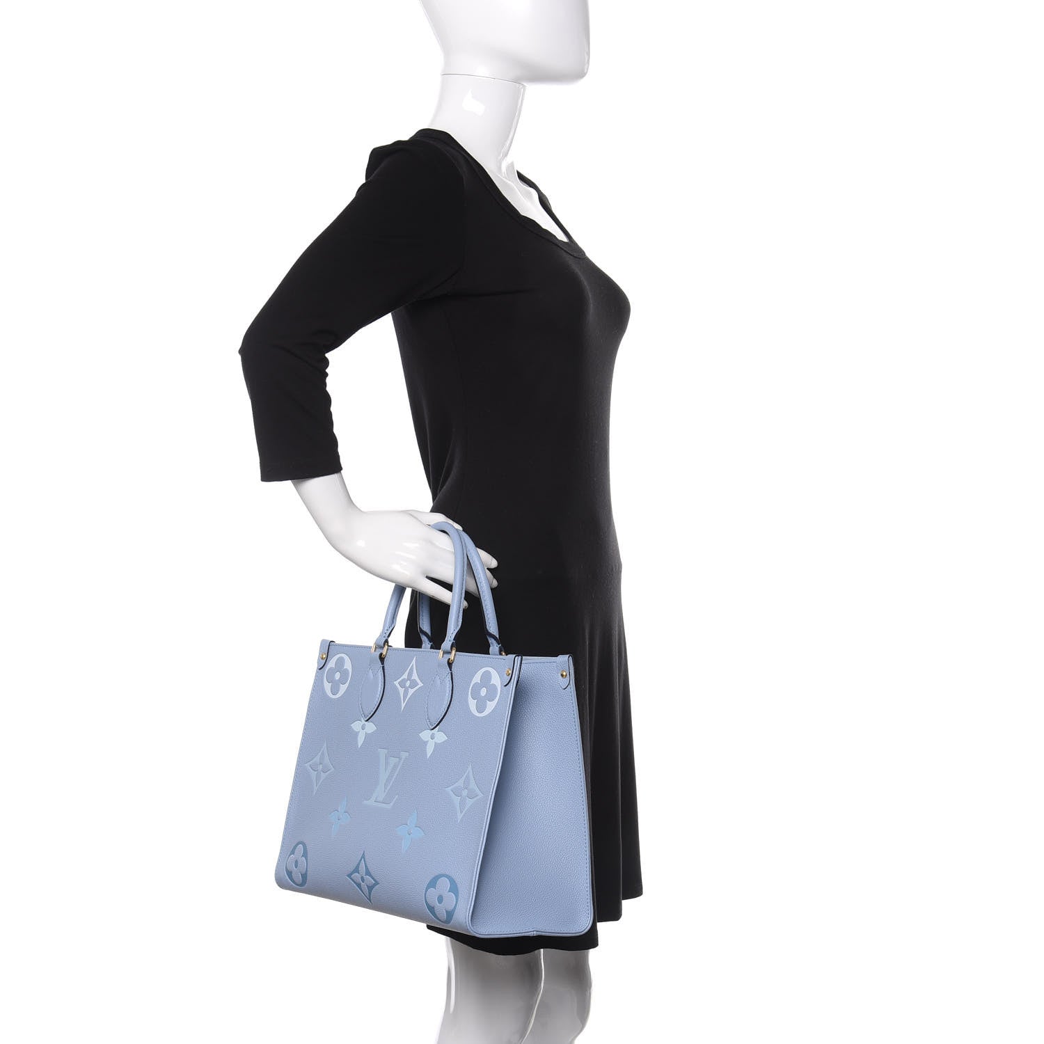 Louis Vuitton Empreinte Monogram Giant By The Pool Onthego MM Summer Blue 3 of 10