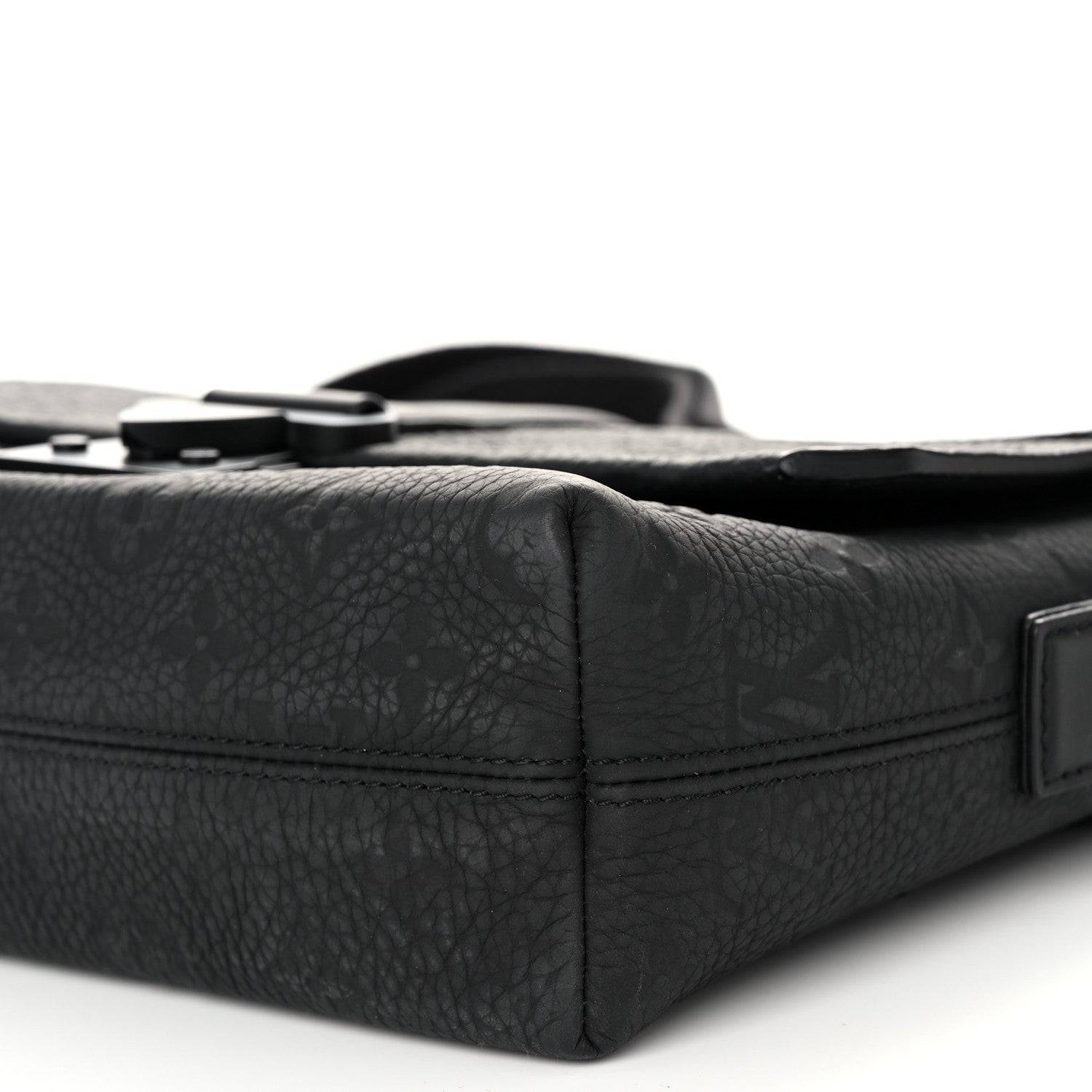 Louis Vuitton Taurillon Monogram S-Cape Messenger Black 9 of 9