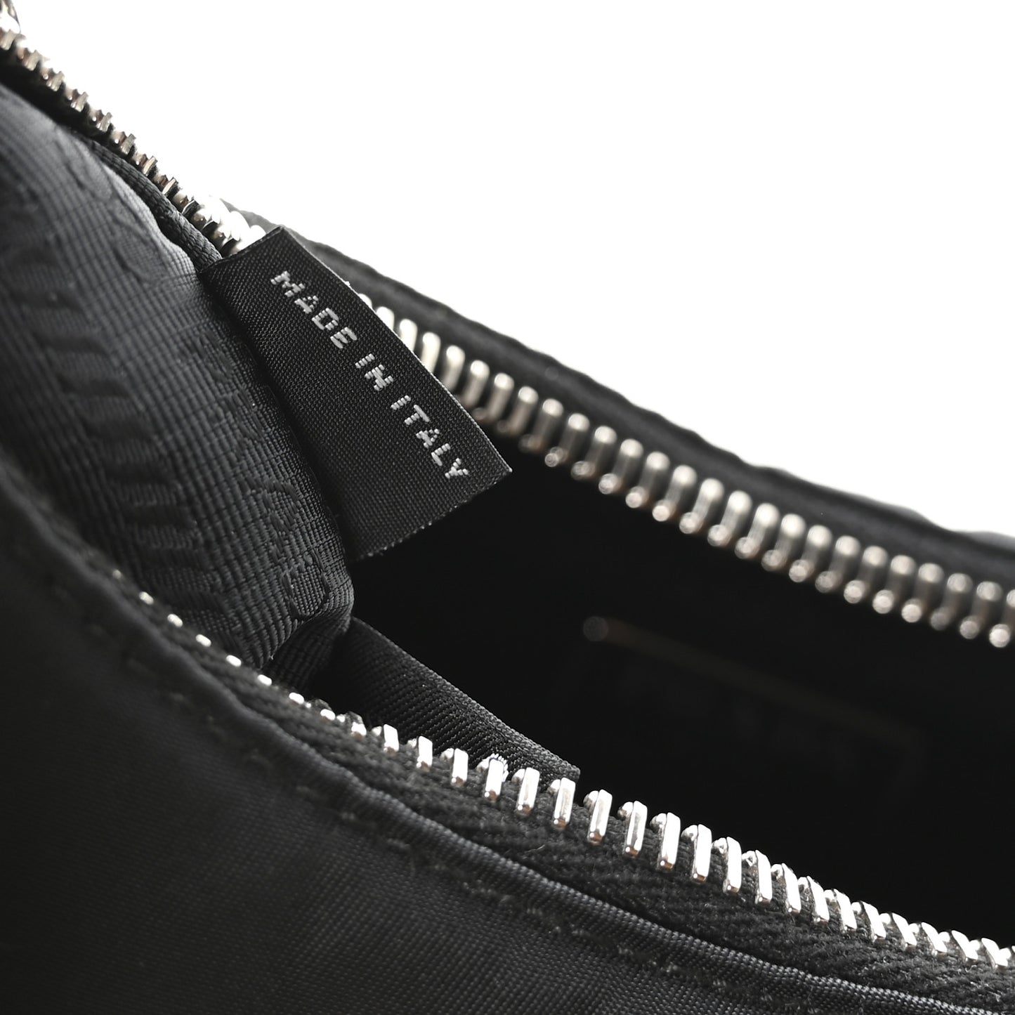 Re-Nylon Saffiano Re-Edition 2005 Shoulder Bag Black