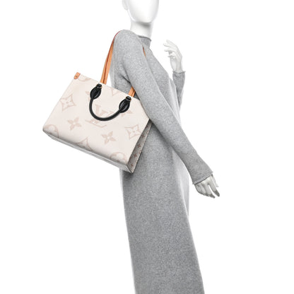 Louis Vuitton Monogram Dune Giant Onthego MM 3 of 10
