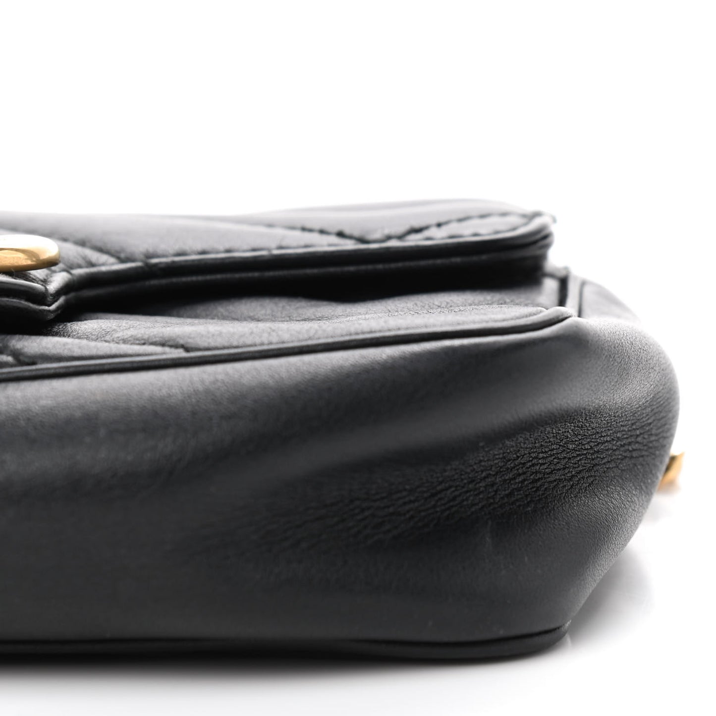 Calfskin Matelasse Super Mini GG Marmont Shoulder Bag Black