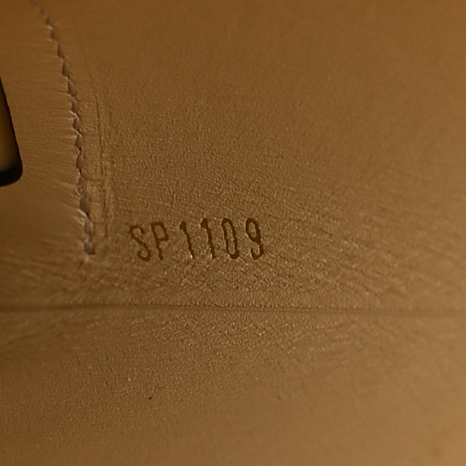 Louis Vuitton Monogram Giant Kirigami Pochette Set 8 of 11