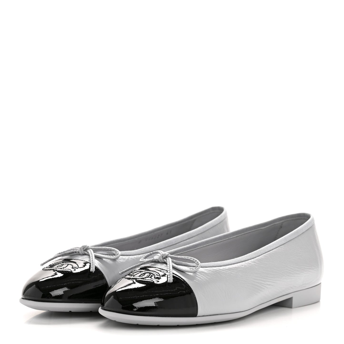 Shiny Crumpled Calfskin Patent CC Cap Toe Ballerina Flats 41 Grey Black