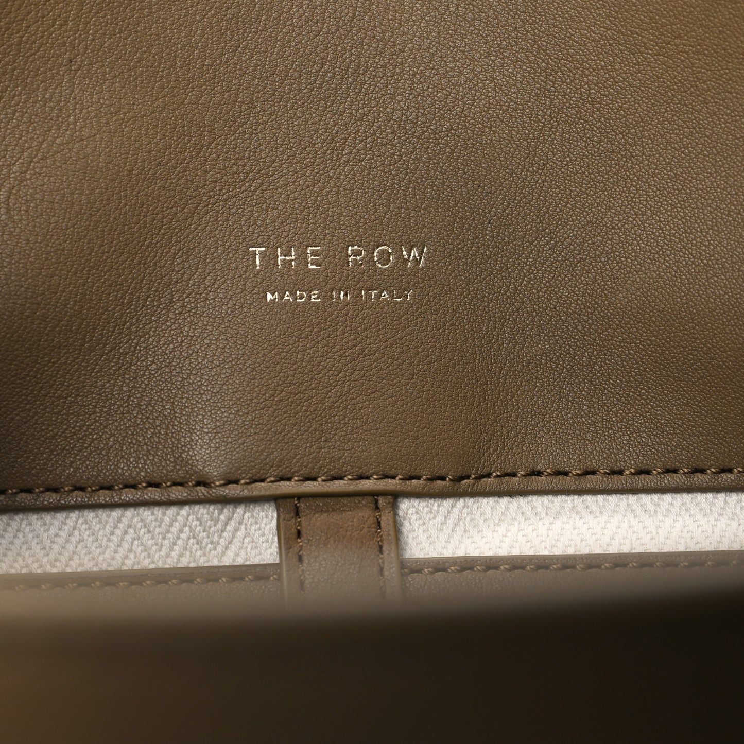 Polished Saddle Calfskin Soft Margaux 12 Muschio