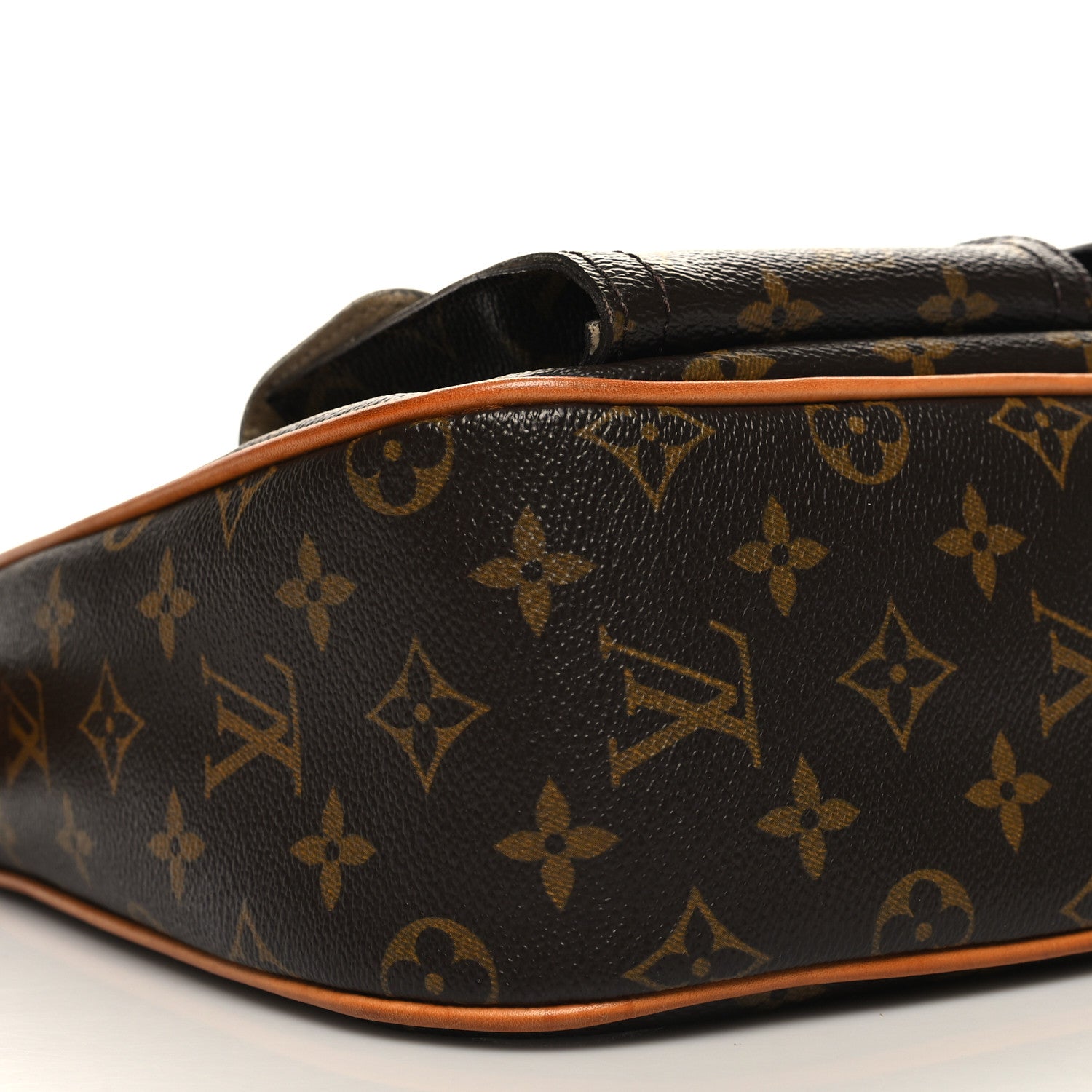 Louis Vuitton Monogram Hudson GM 8 of 11