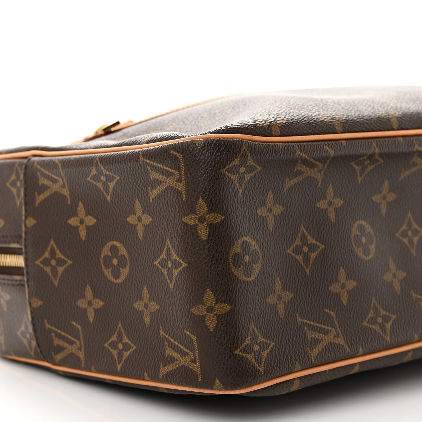 LOUIS VUITTON Monogram Cite GM