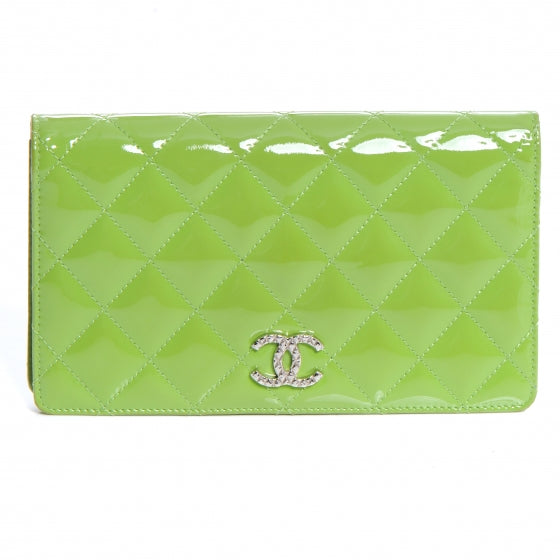 Chanel Patent Yen Wallet Bright Green 1 of 7