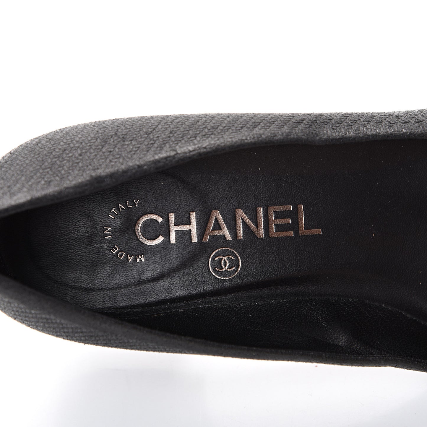 Embossed Lambskin CC Cap Toe Pump 36 Black