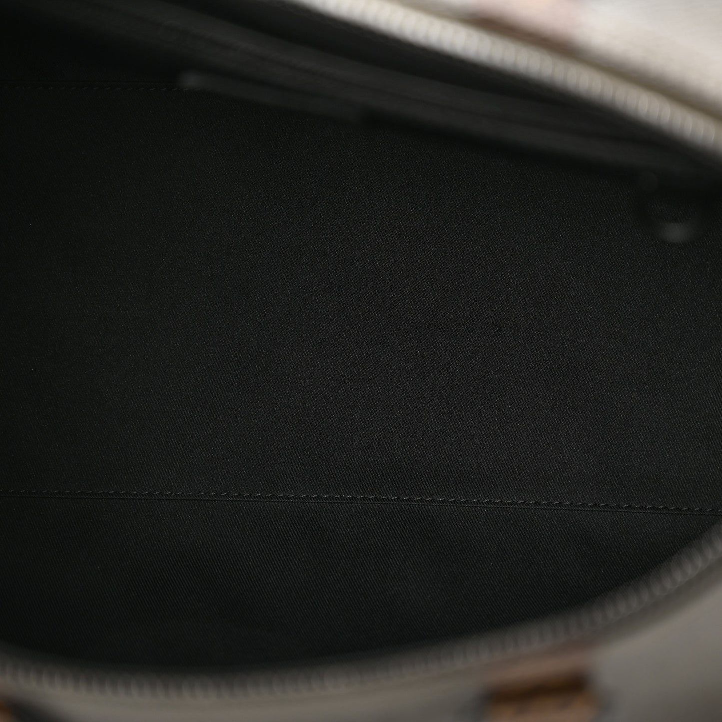 Taiga Monogram Keepall Bandouliere 50 Khaki