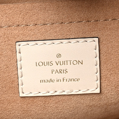 Louis Vuitton Mahina On My Side Greige 6 of 8