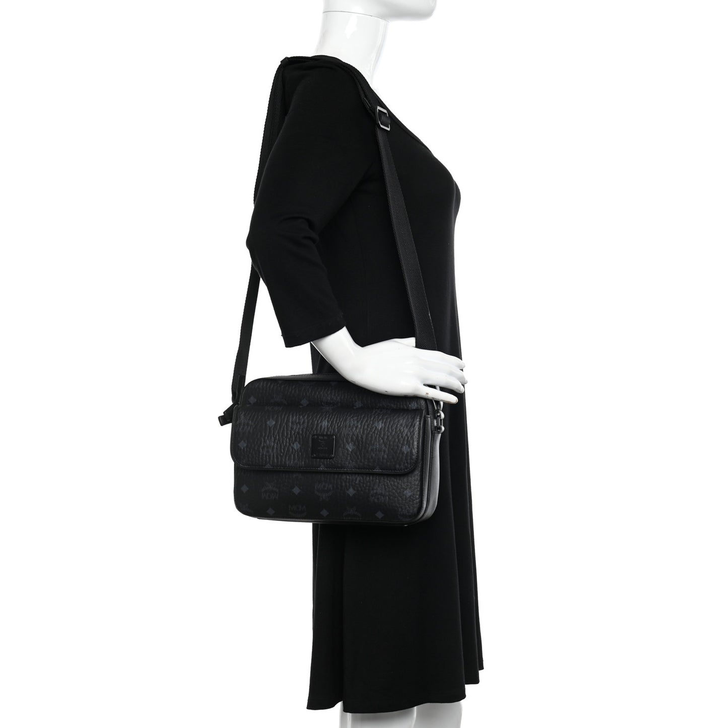 Visetos Monogram Medium Aren Crossbody Black