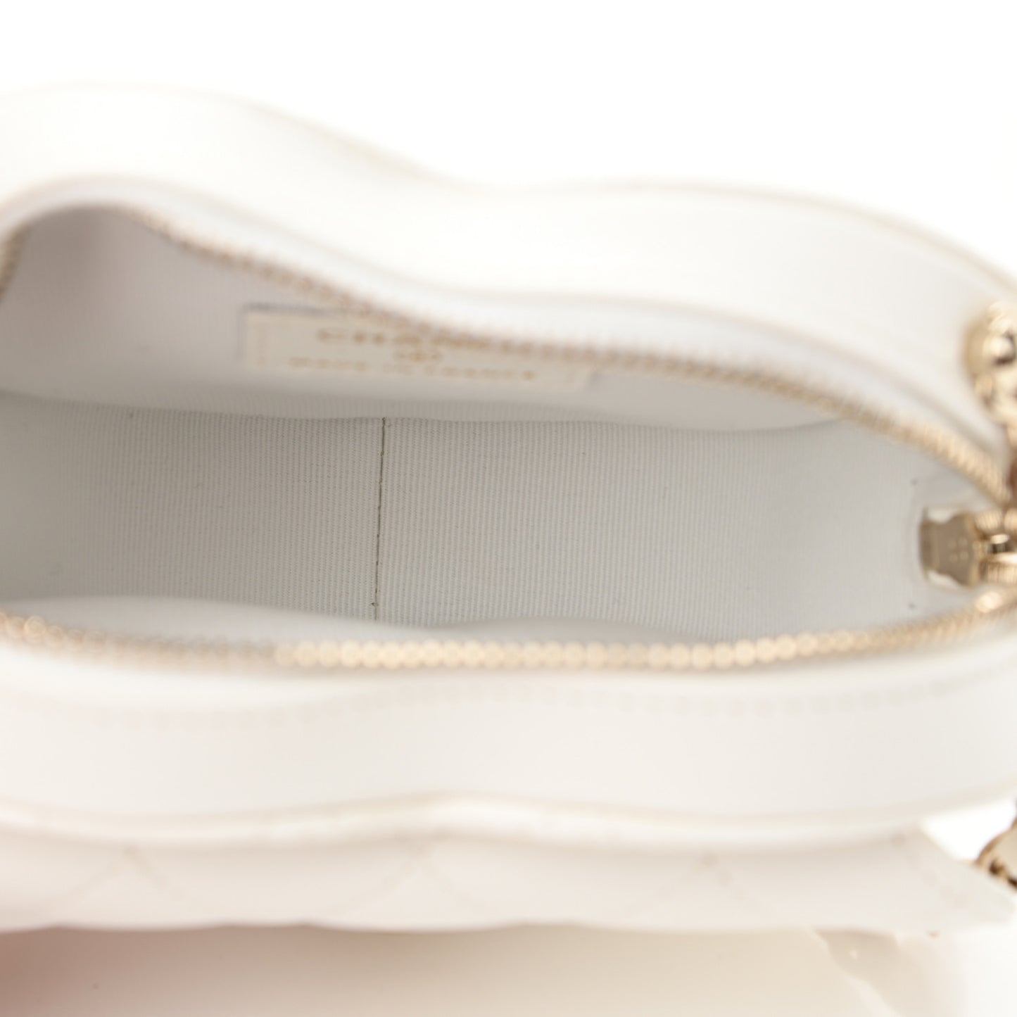 Lambskin Quilted CC In Love Heart Clutch With Chain White