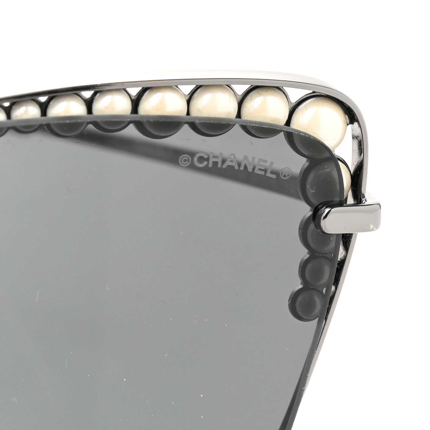 Pearl Square Sunglasses 4235-H Black