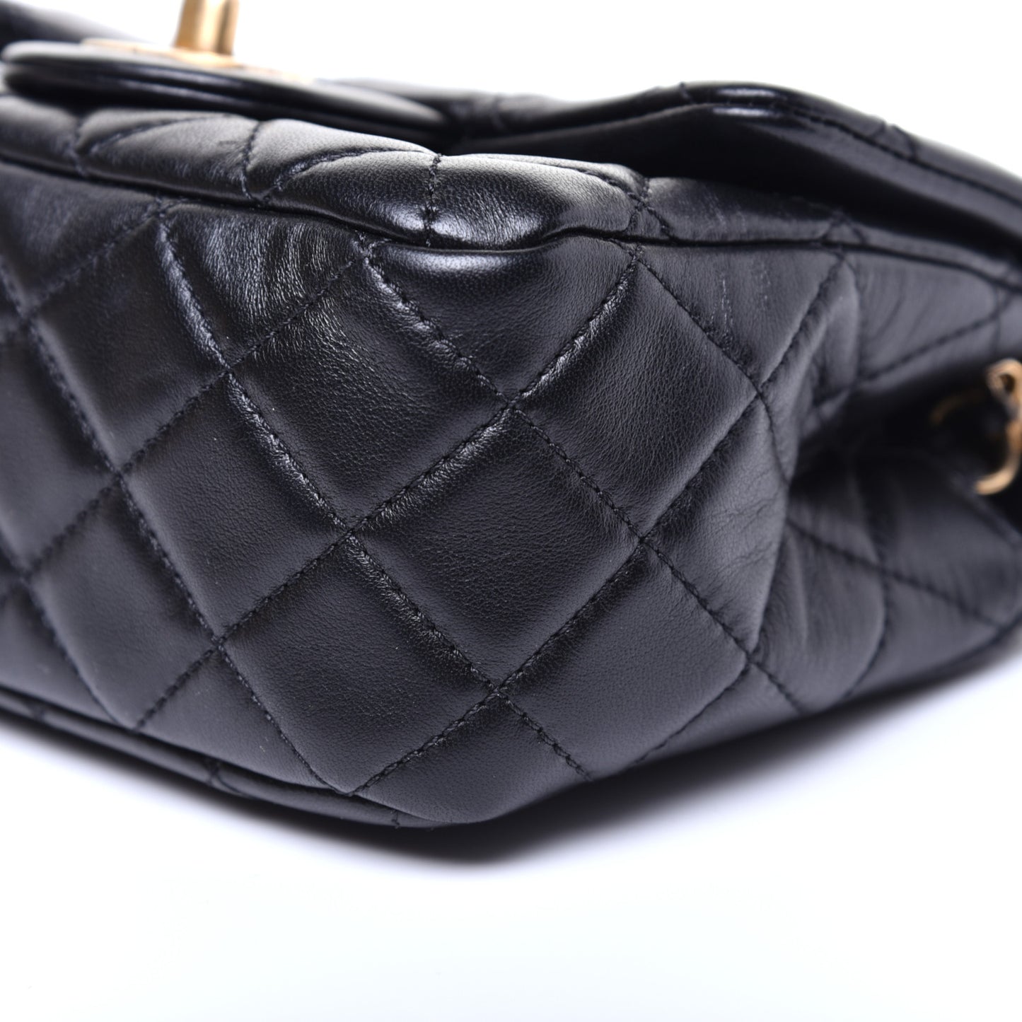 Lambskin Quilted Mini Pearl Crush Flap Black
