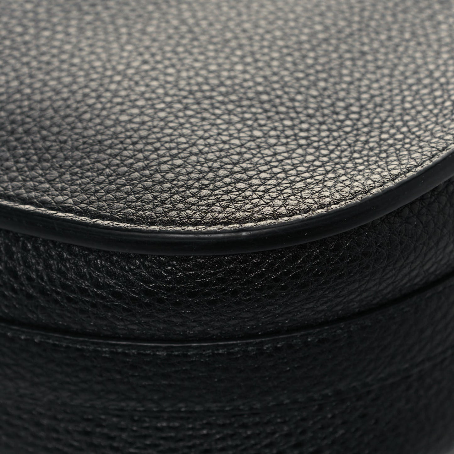 Grained Calfskin Large Bobby Flap Black