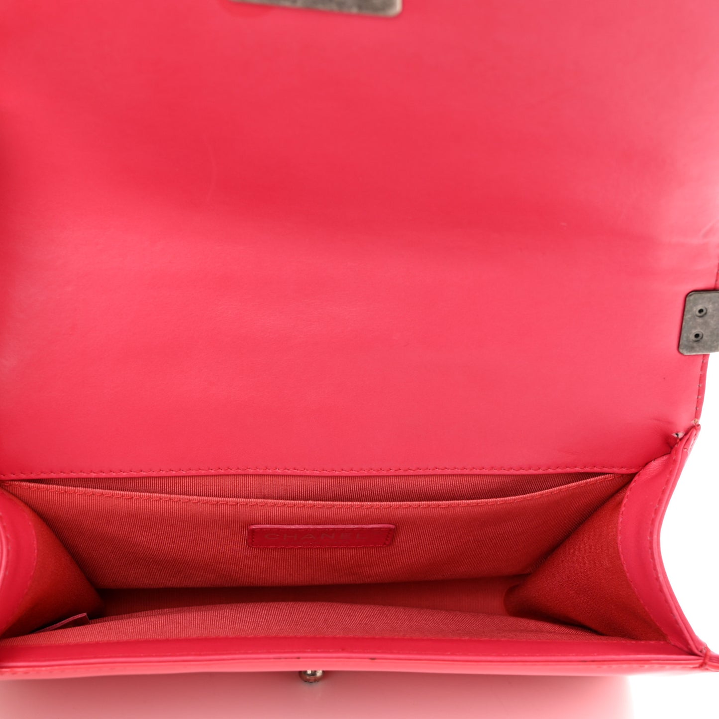 Patent Calfskin Enamel Quilted Medium Boy Flap Dark Pink