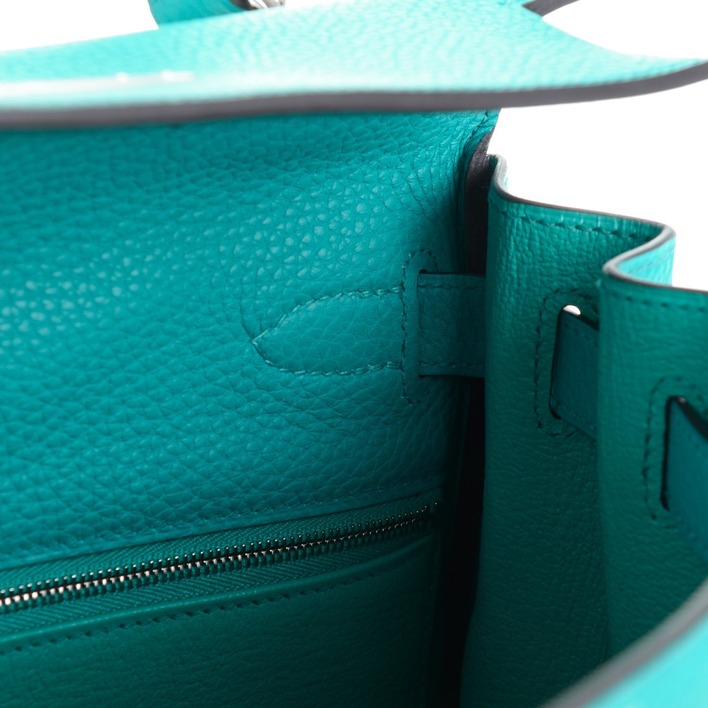 Taurillon Clemence Kelly Retourne 28 Bleu Paon