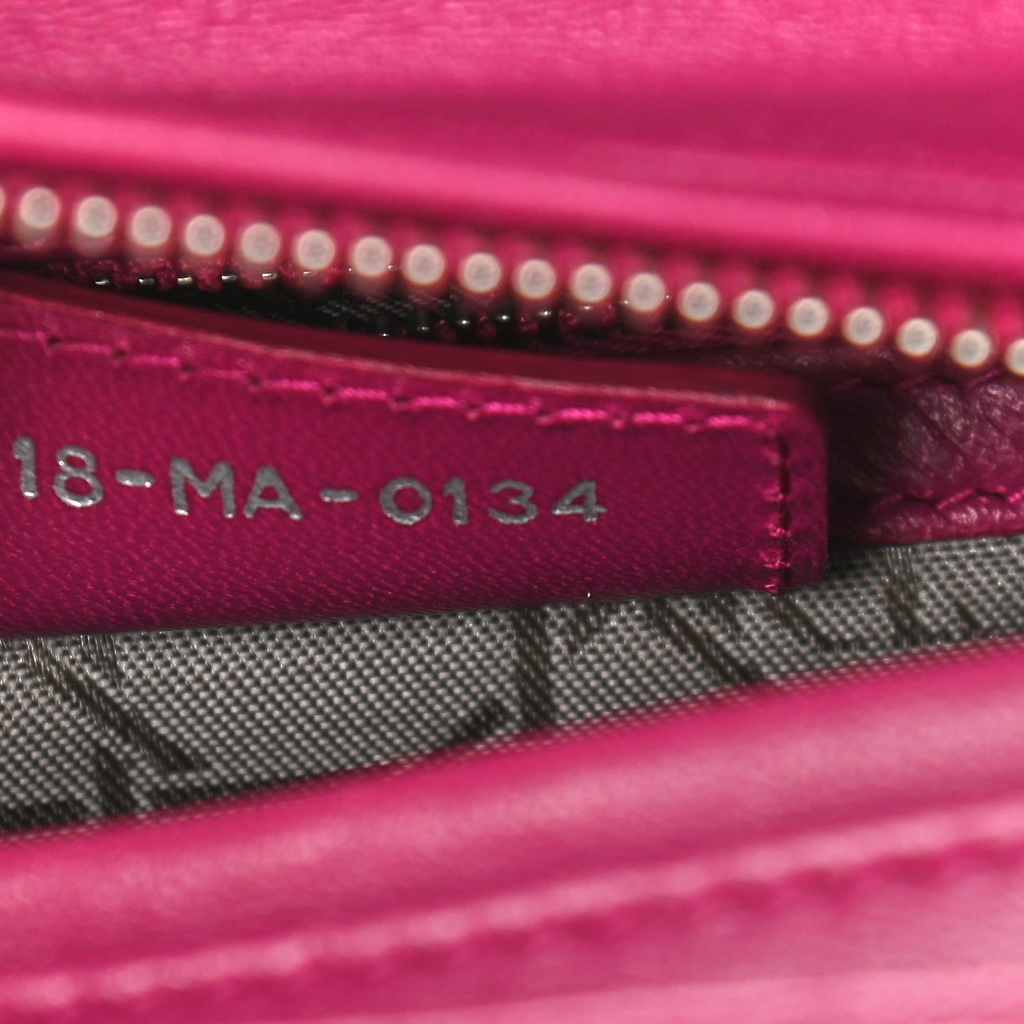 Lambskin Cannage Medium Lady Dior Fuchsia