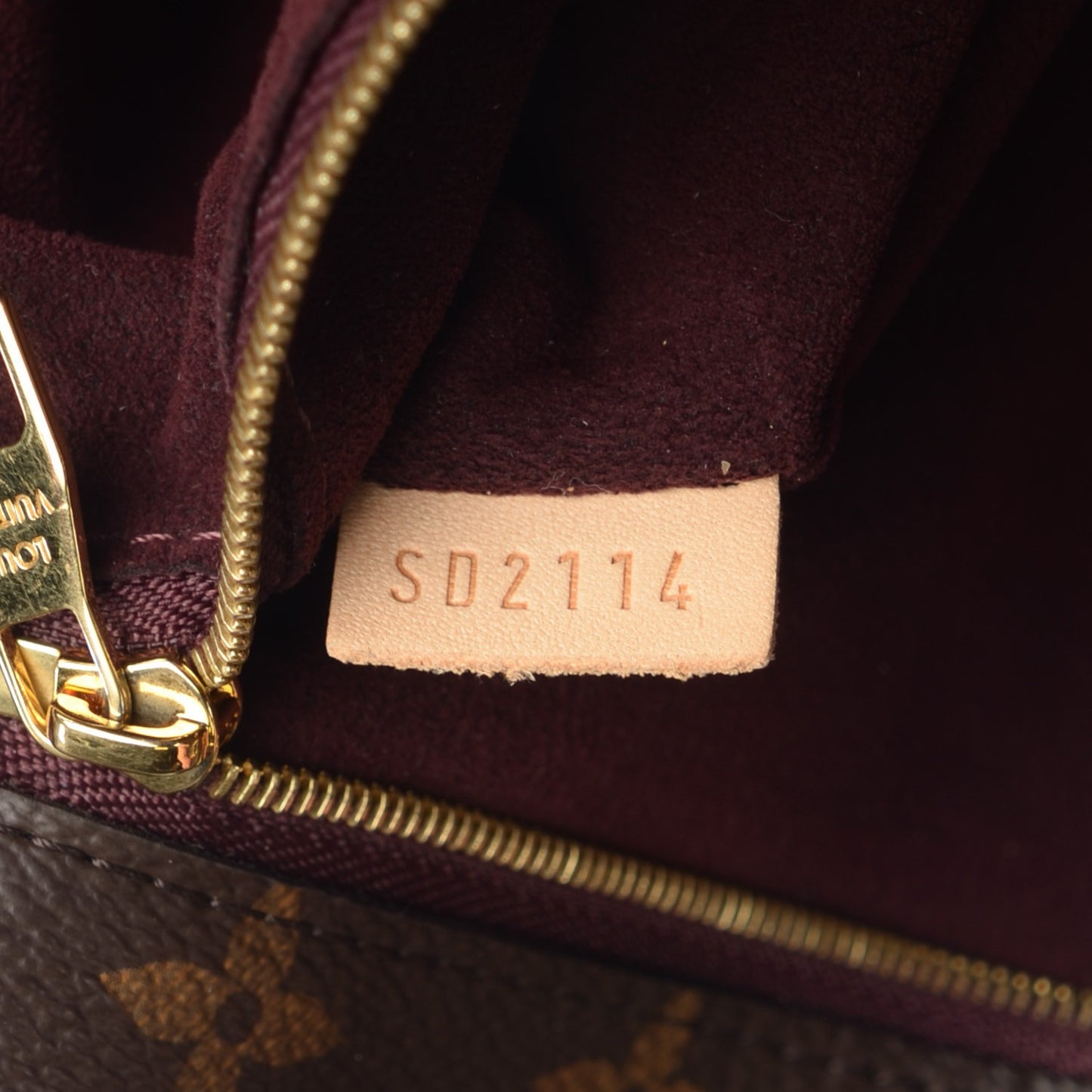 Monogram Voltaire