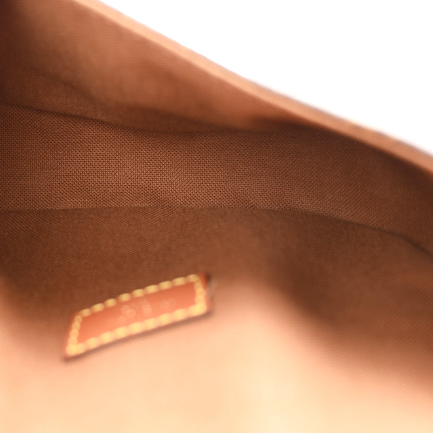 Louis Vuitton Monogram Solo 5 of 10