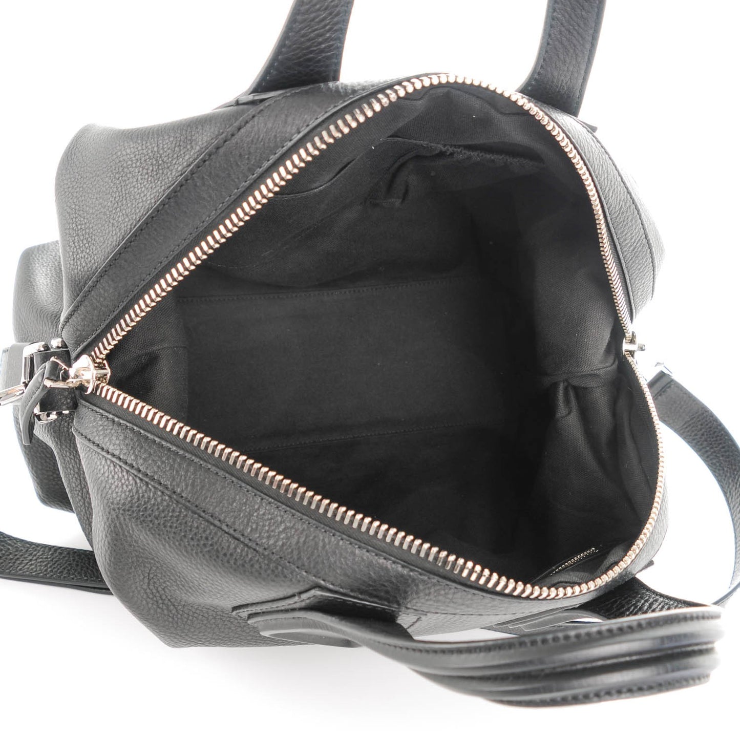 Pebbled Calfskin Medium Nightingale Black