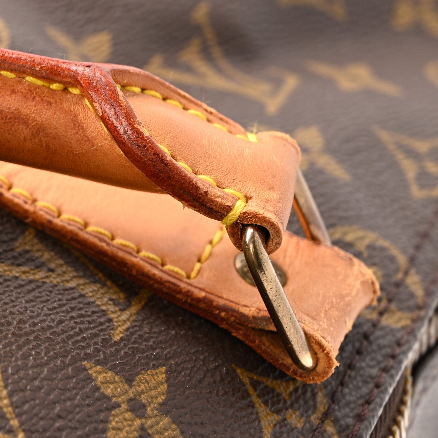 Louis Vuitton Monogram Keepall 45 14 of 17