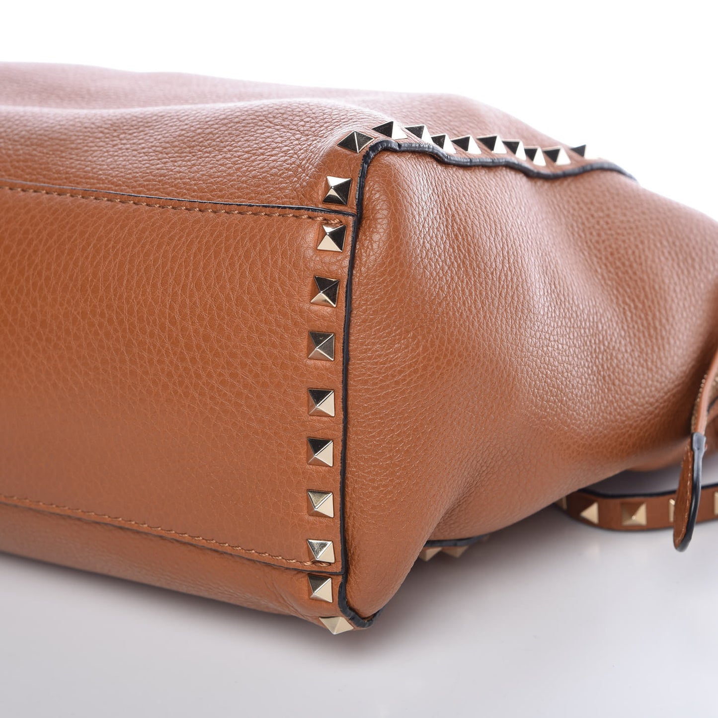 Pebbled Calfskin Rockstud Double Handle Tote Light Cuir
