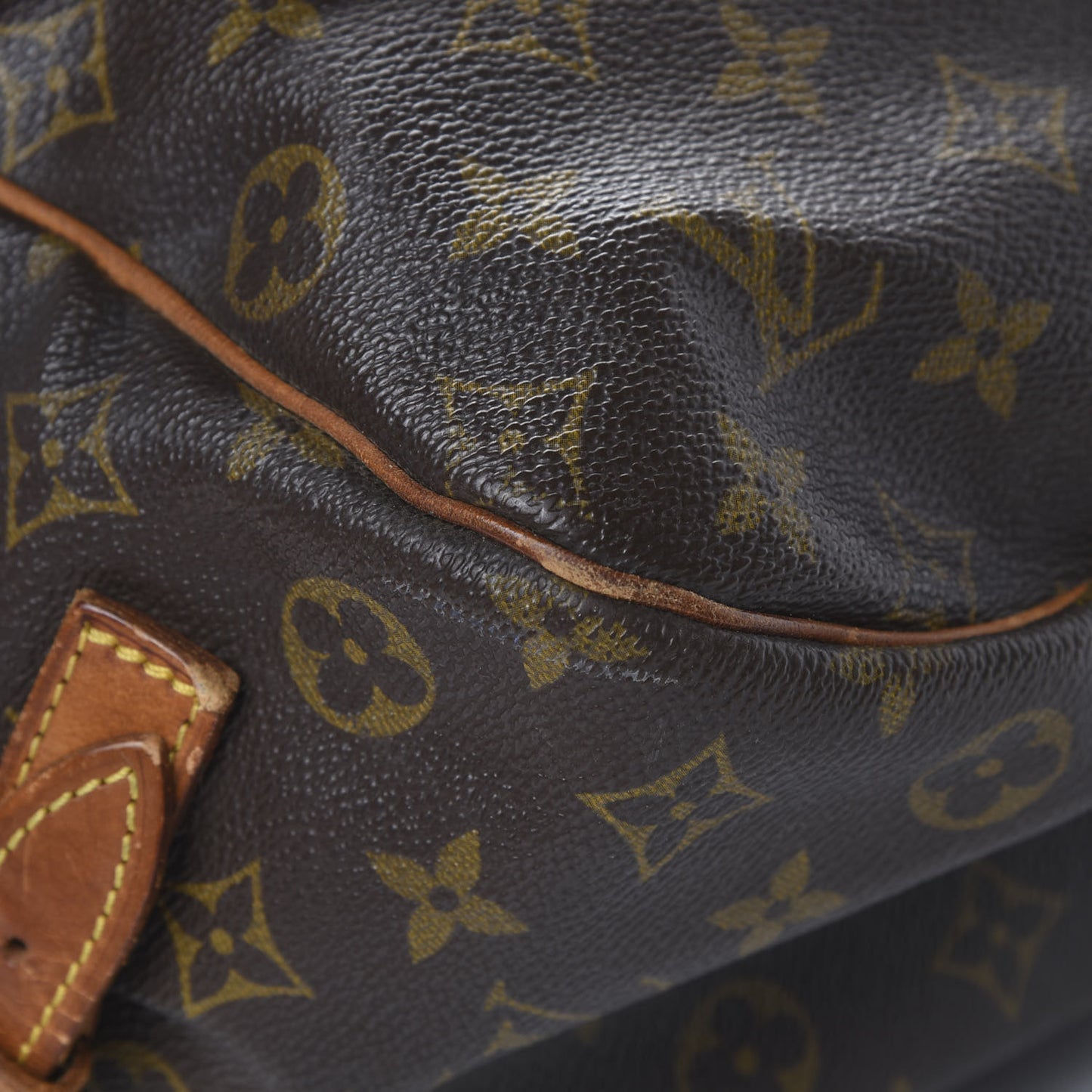 Monogram Saumur 35