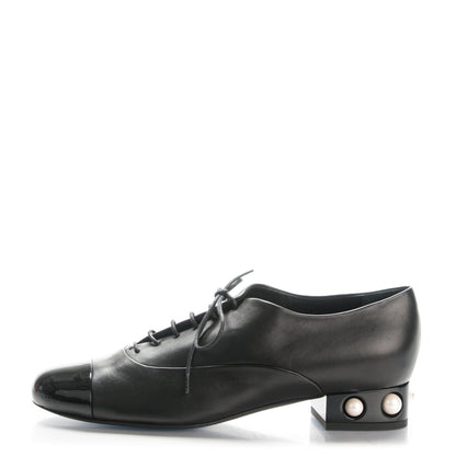 Chanel Lambskin Patent Pearl CC Lace Up Oxfords 39.5 Black 1 of 7