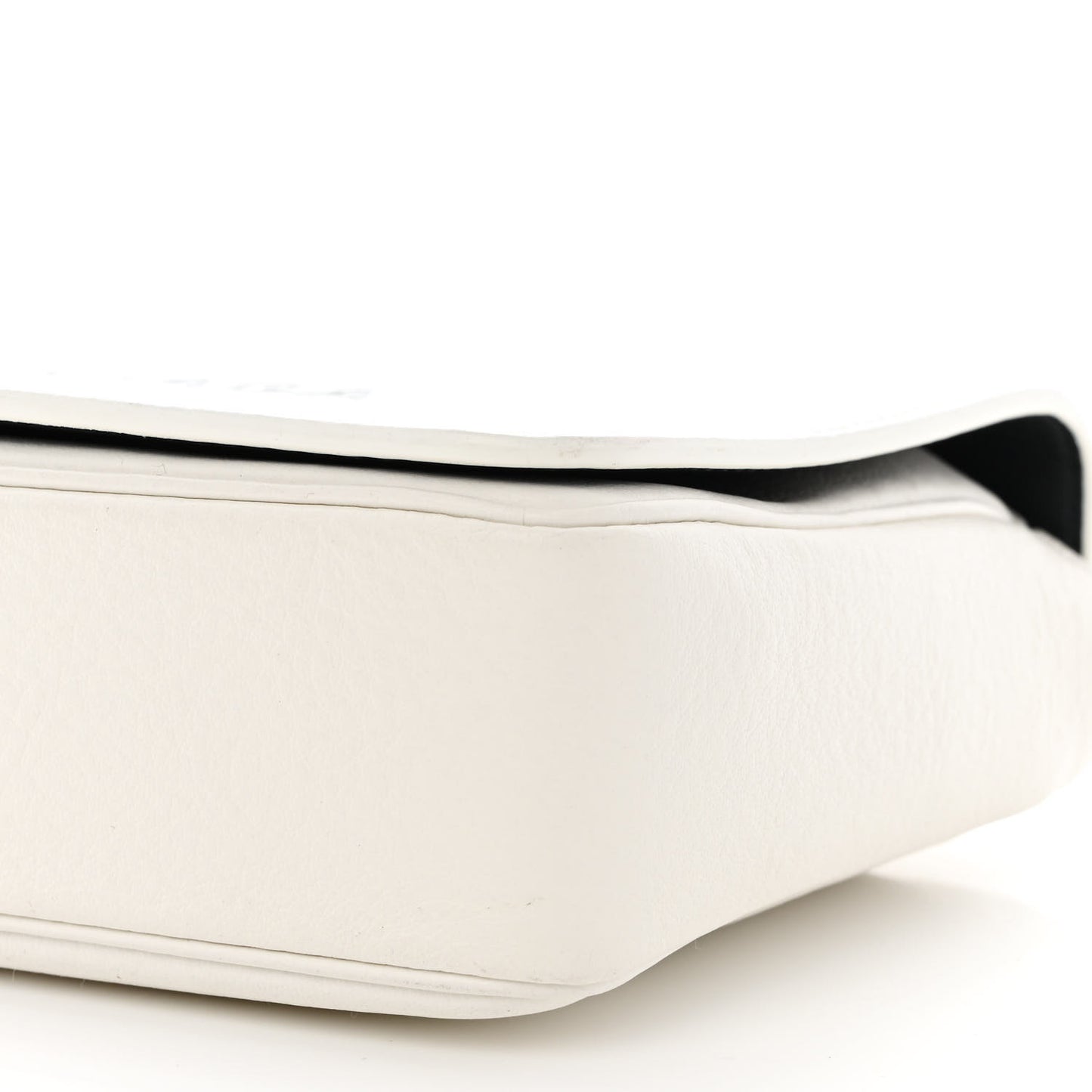 Pebbled Calfskin Logo Everyday Flap Chain Wallet White