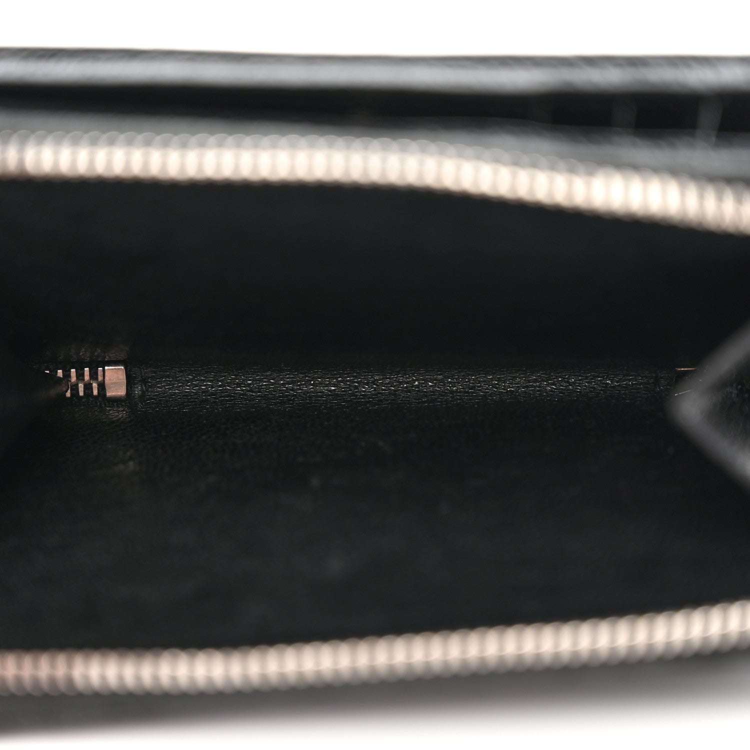 Saint Laurent Grain De Poudre Matelasse Chevron Monogram Compact Zip Around Wallet Black 5 of 10
