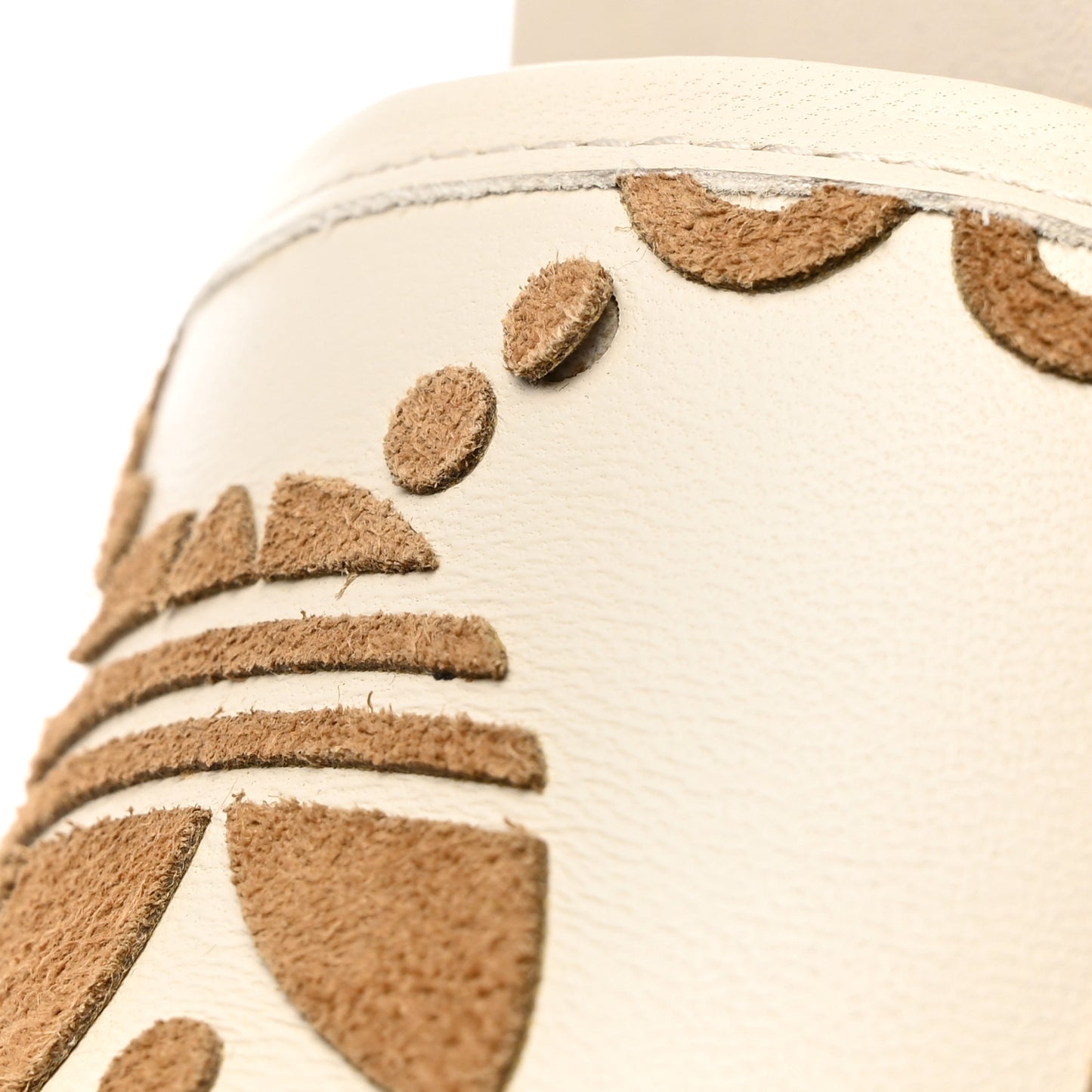 X ADIDAS Nappa Suede Monogram Jumbo GG Trefoil 75mm Slide Sandals 38 New Mystic White Sand