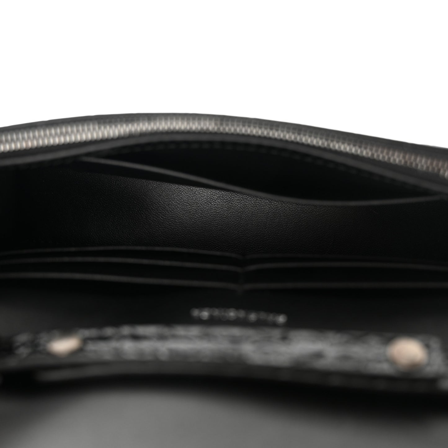 Shiny Calfskin Monochrome Crocodile Embossed Hourglass Chain Bag Black