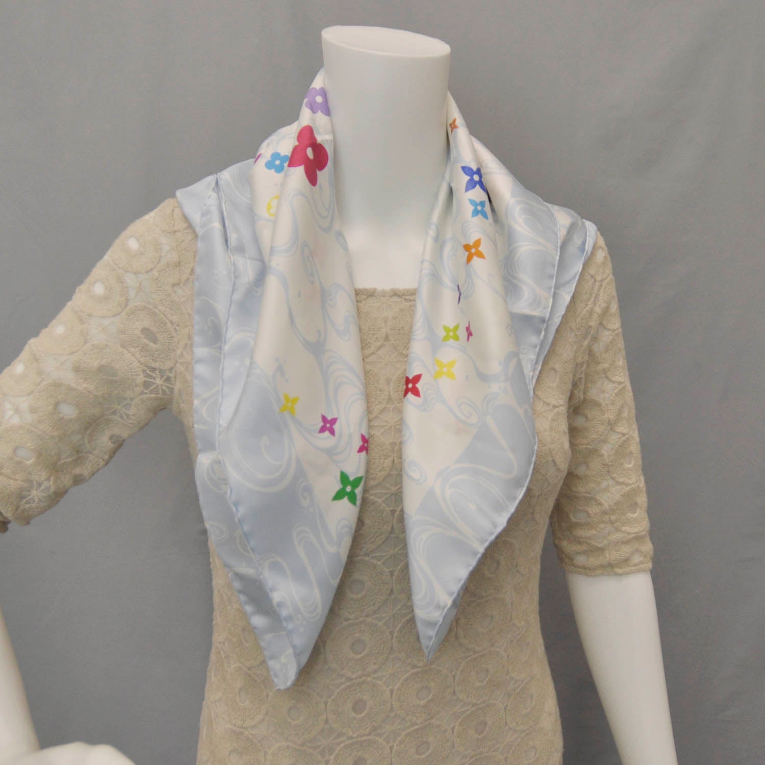 Louis Vuitton Murakami Mushroom Head Silk Scarf 5 of 5