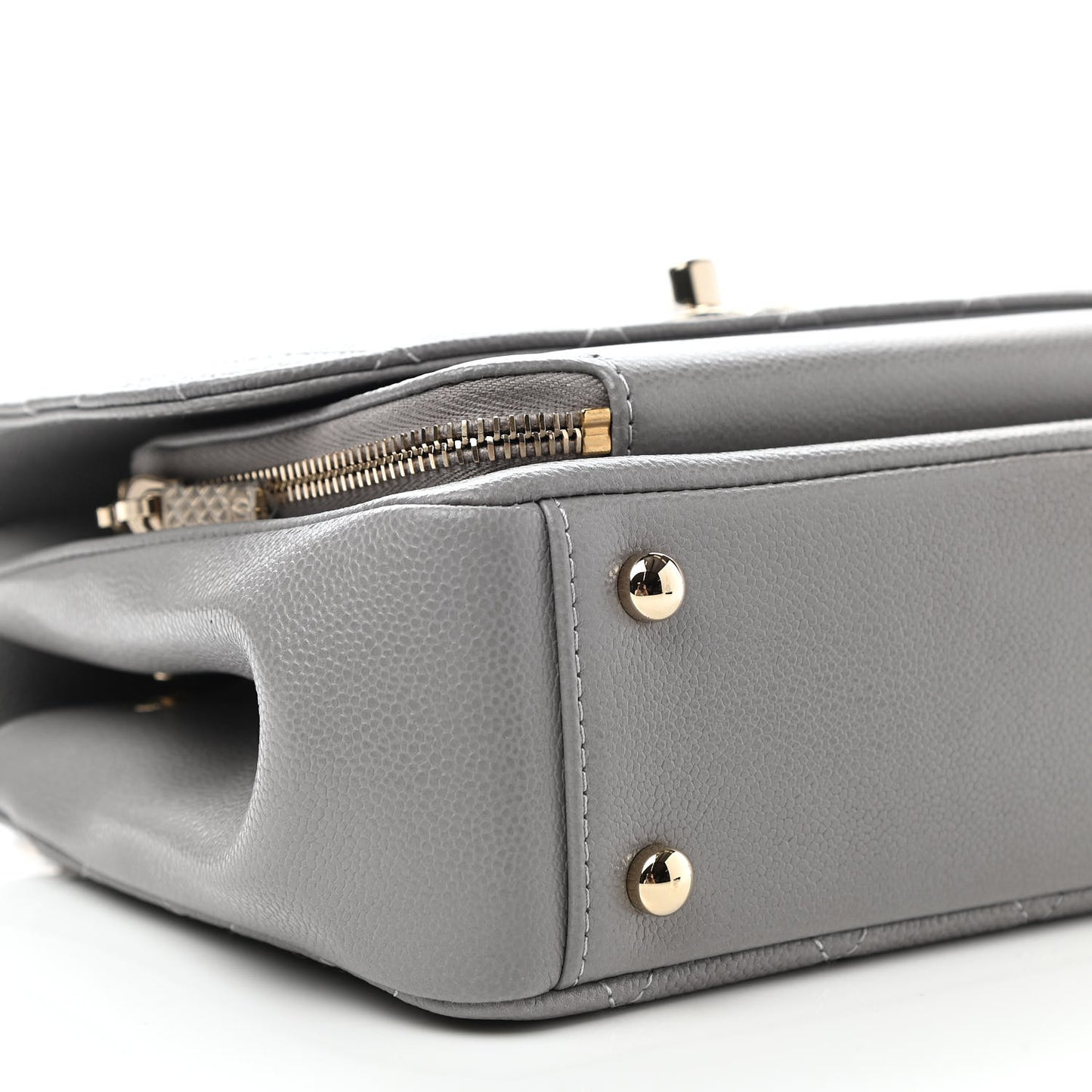 Caviar Quilted Medium Business Affinity Flap Grey