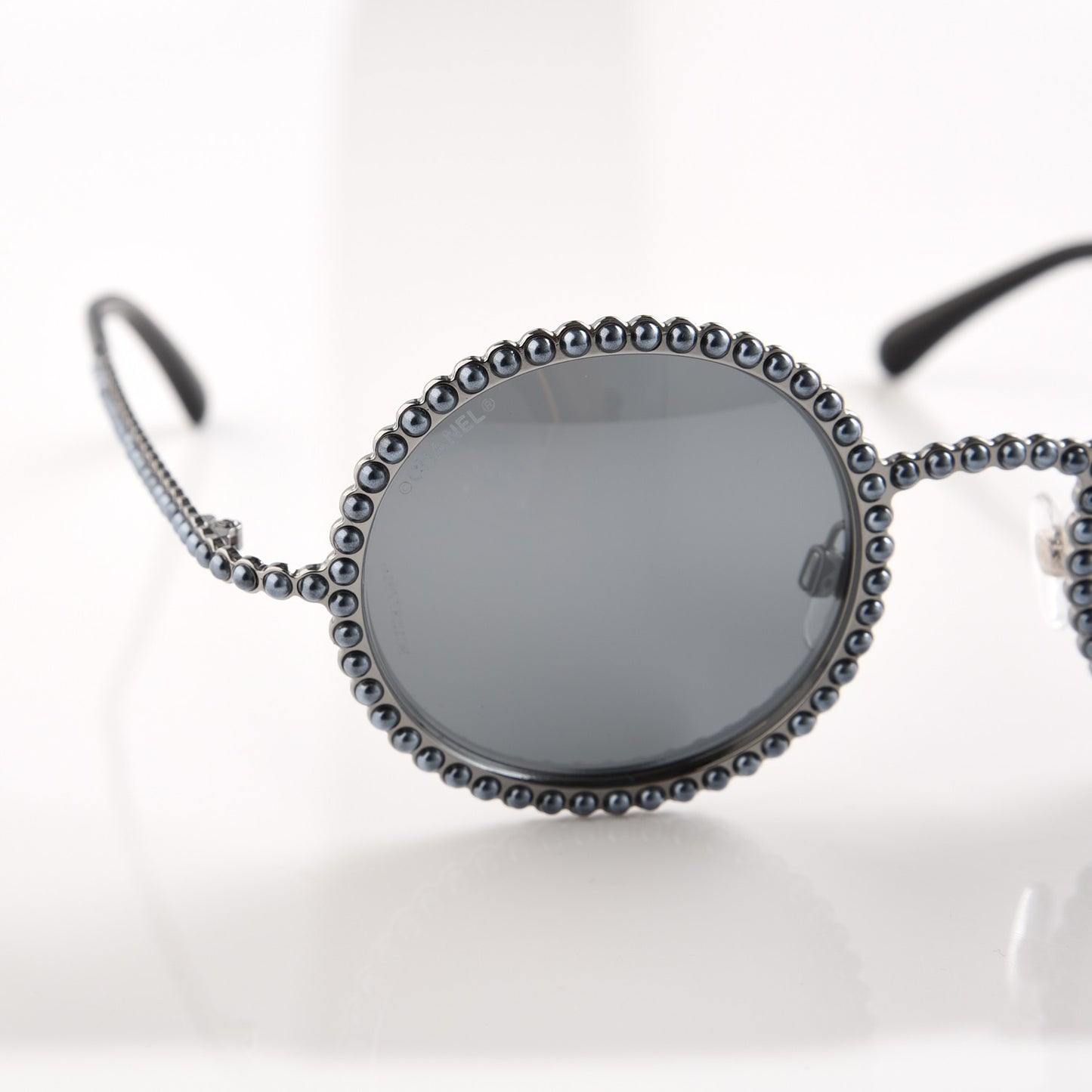 Pearl Round Sunglasses 71138 Grey