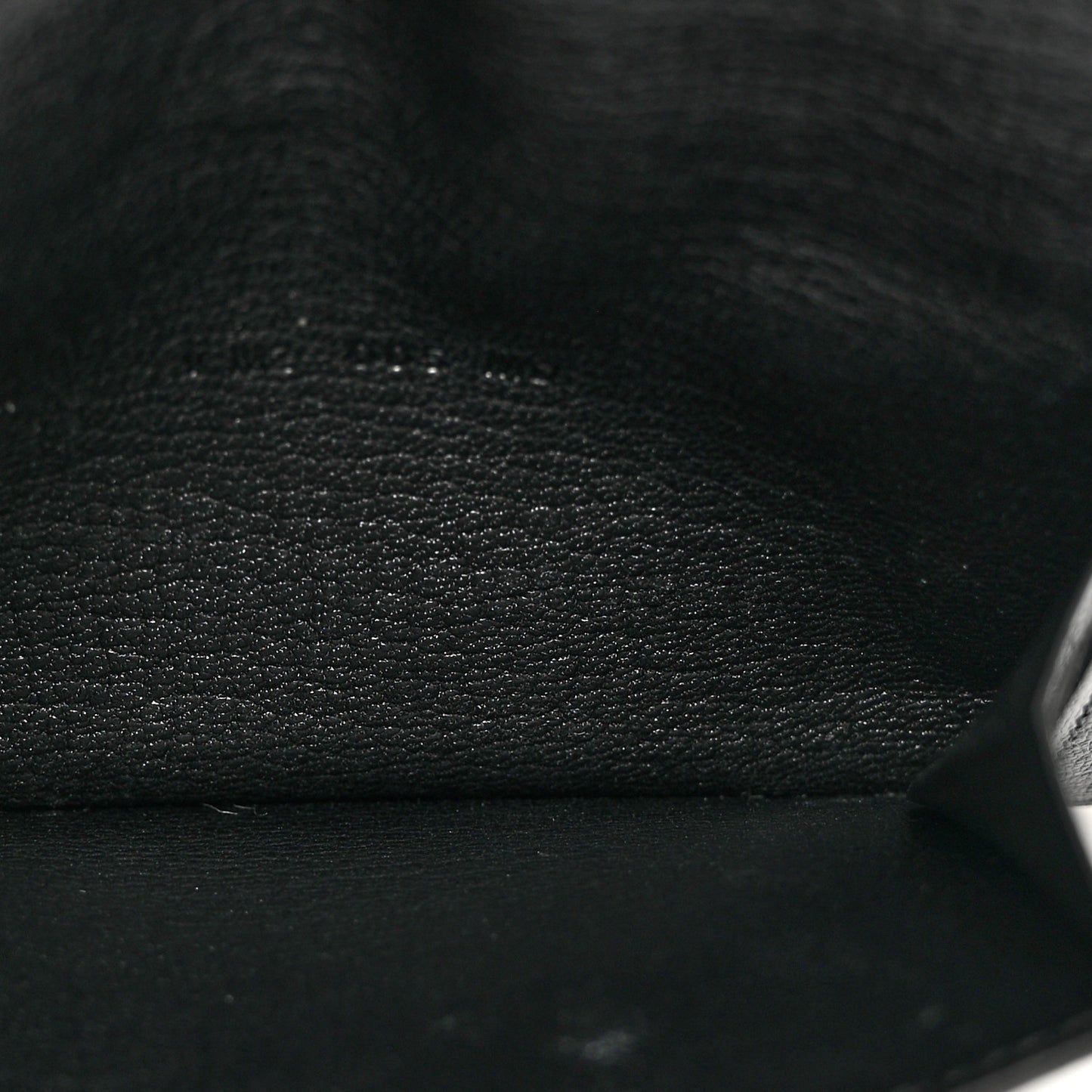 Chevre Mysore Kelly Pocket Compact Wallet Black