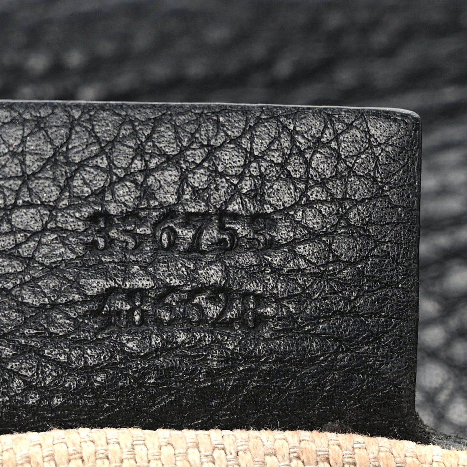 Gucci Pebbled Calfskin Medium Soho Clutch Black 7 of 11