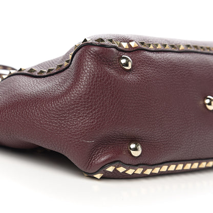 Valentino Garavani Pebbled Calfskin Medium Rockstud Tote Rubin 8 of 9