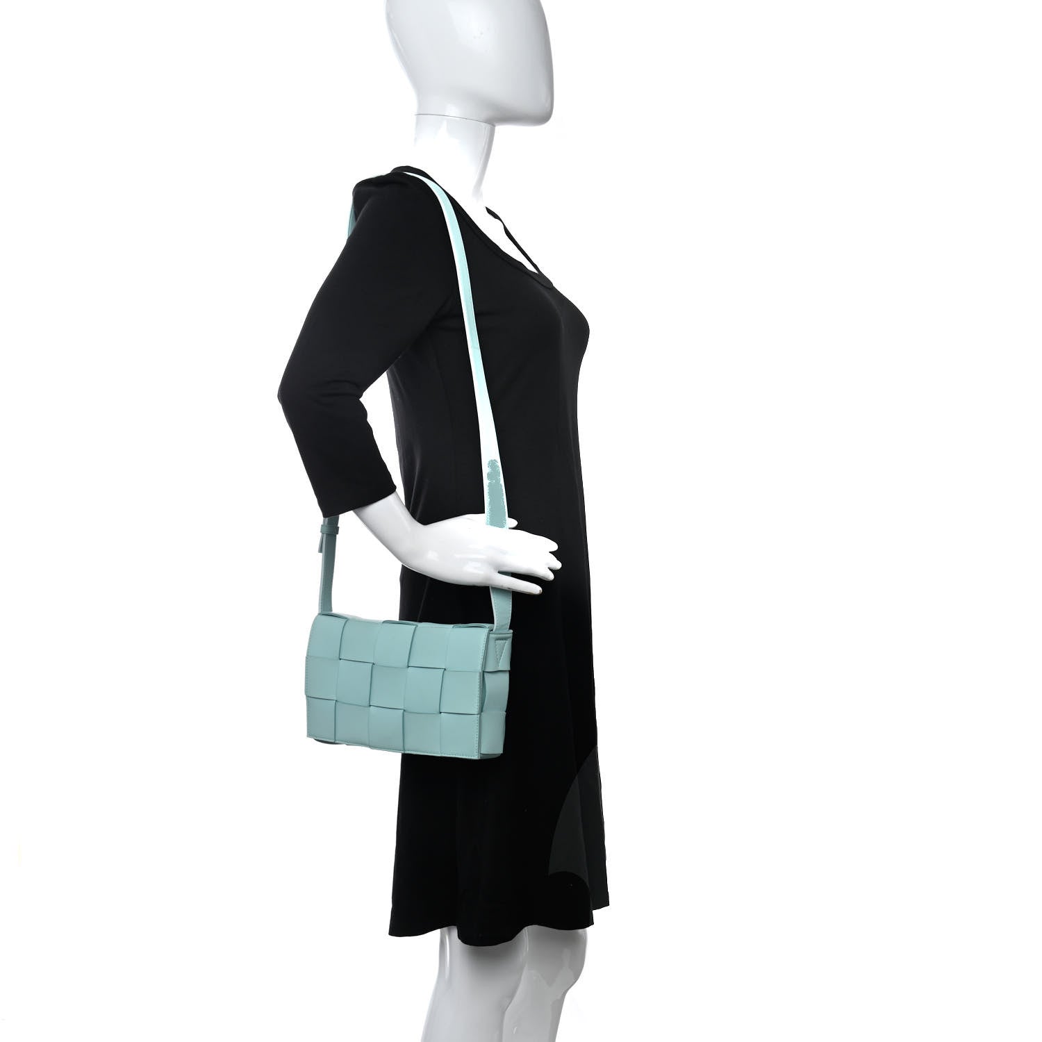 Bottega Veneta Lambskin Maxi Intrecciato Small Cassette Crossbody Bag Celadon 2 of 9