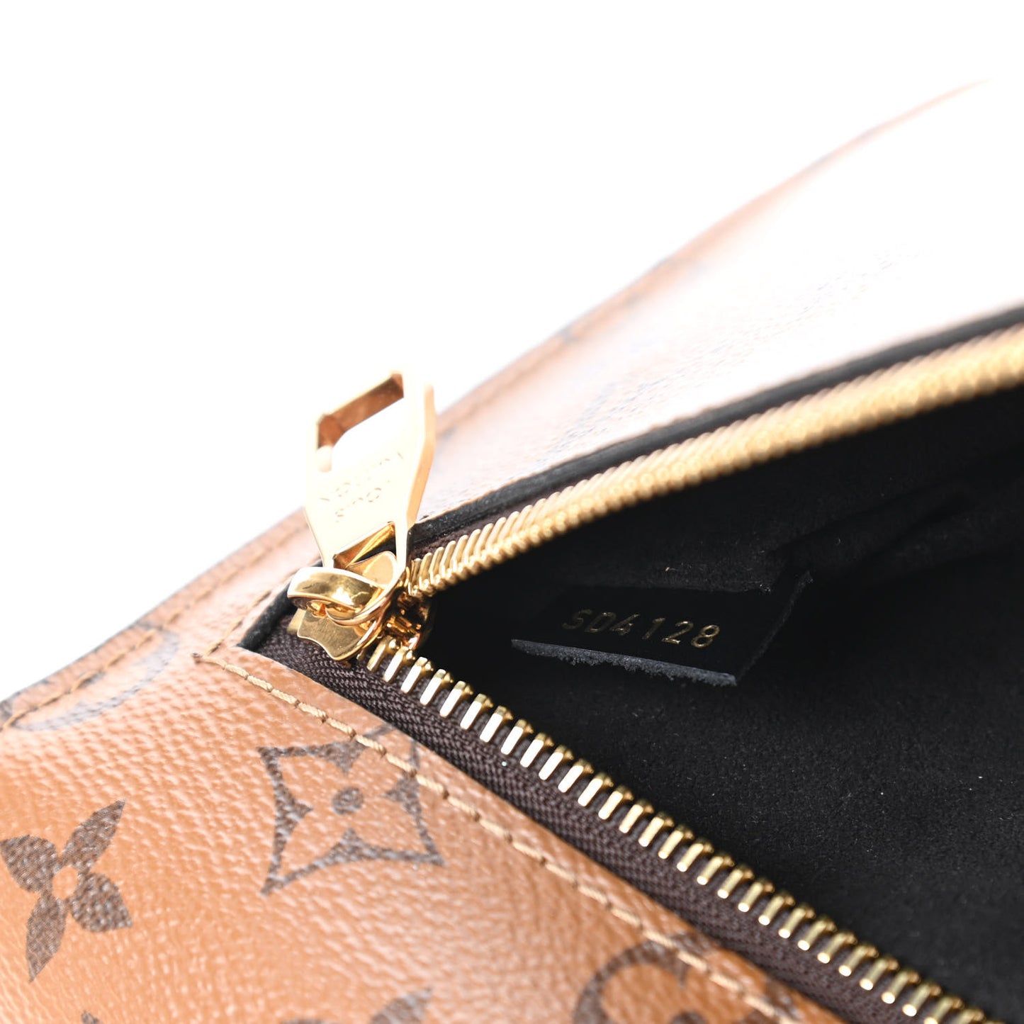 Reverse Monogram Pochette Metis