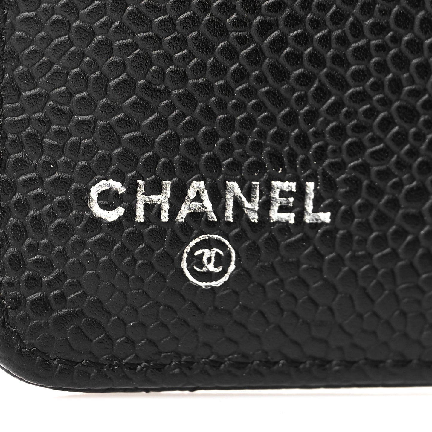 Caviar Quilted Medium Agenda Cover Black