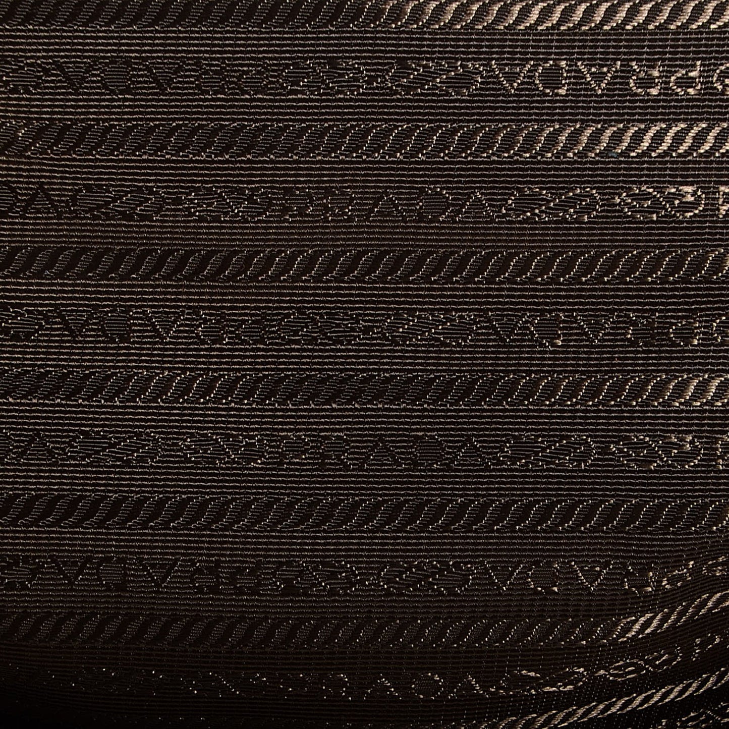 Saffiano Tessuto Nylon Tote Corinto