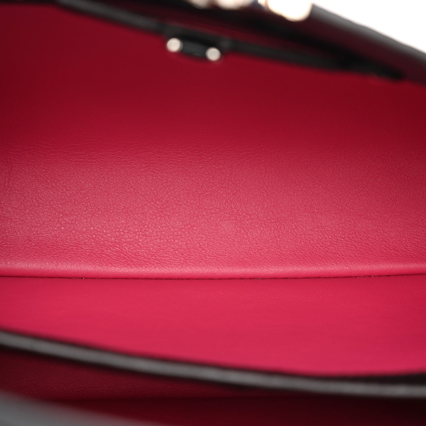 Taurillon Capucines PM Black