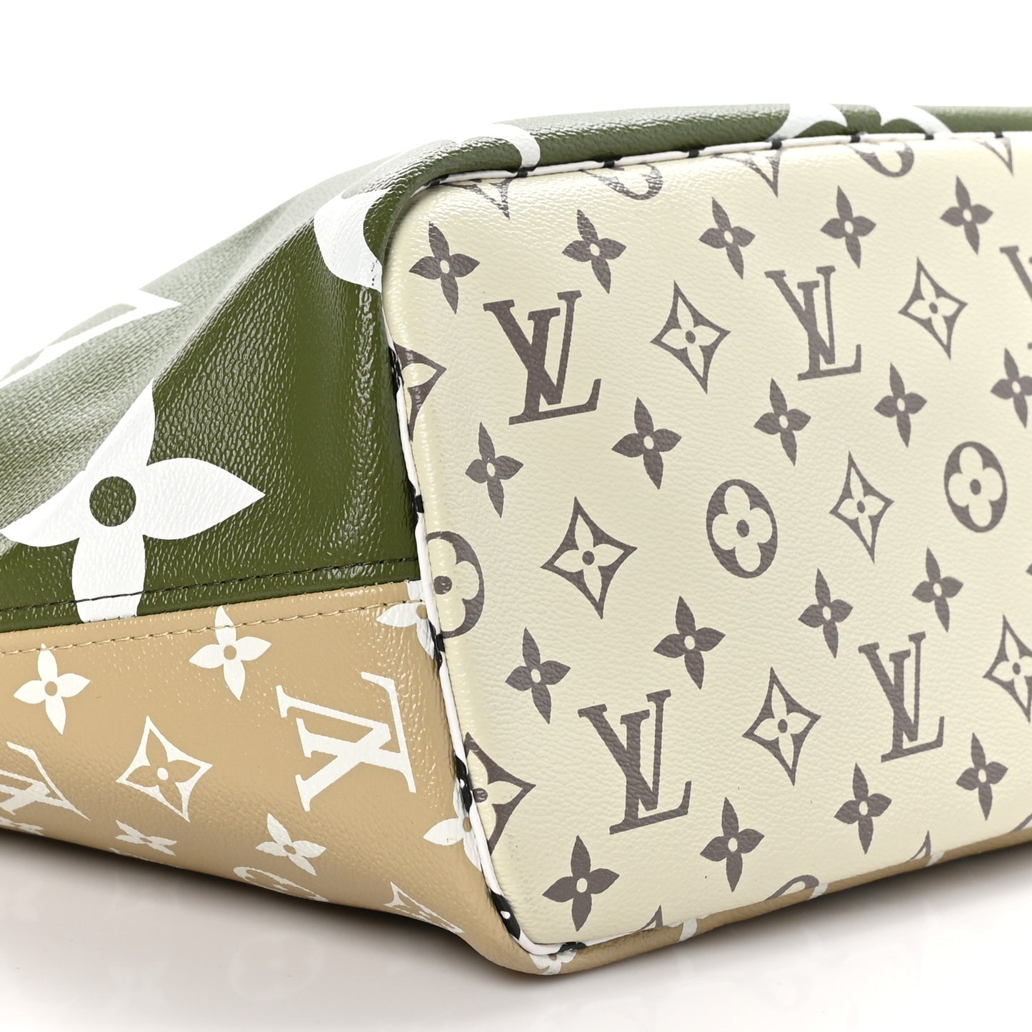 Monogram Giant Neverfull MM Kaki