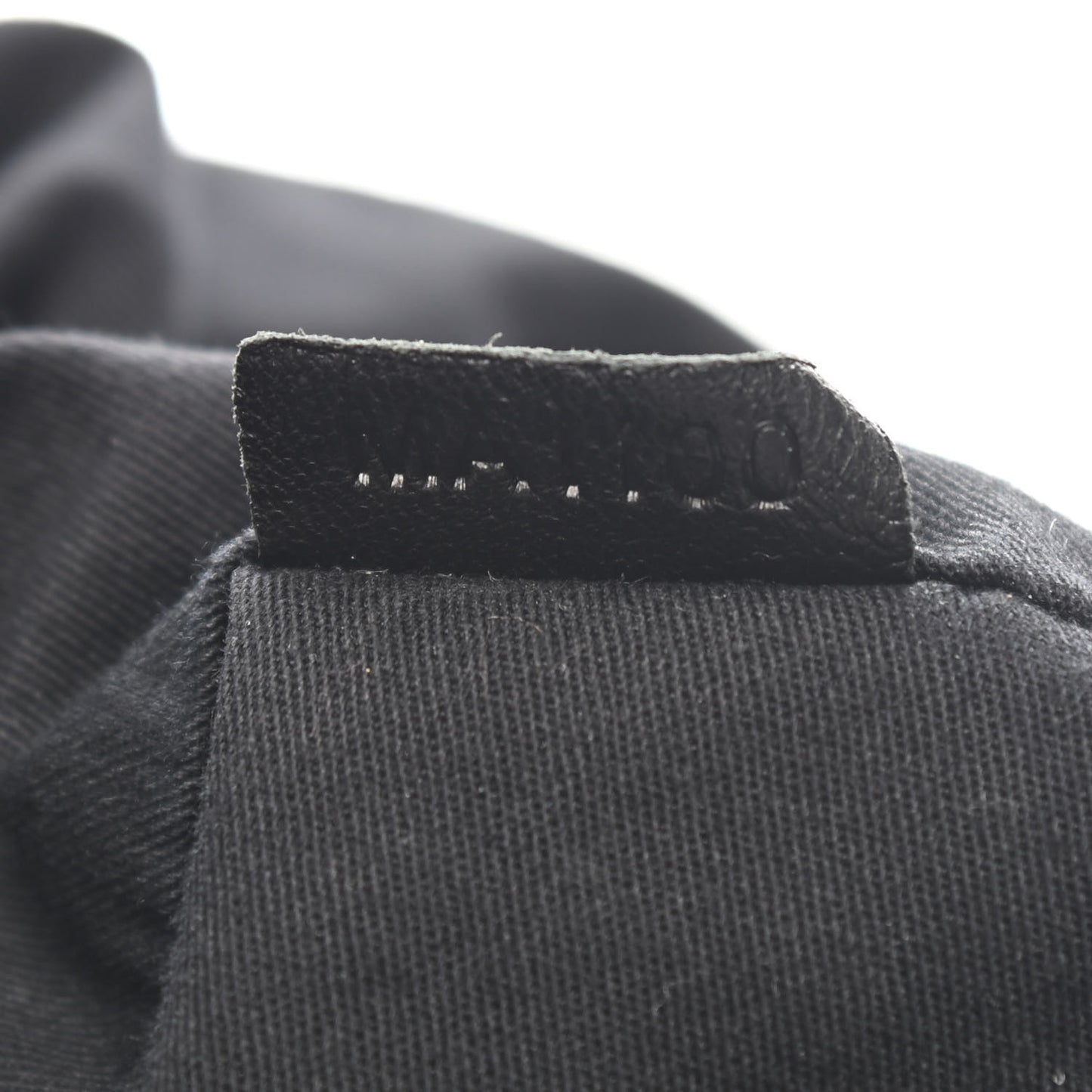 Sugar Goatskin Large Chain Nightingale Black