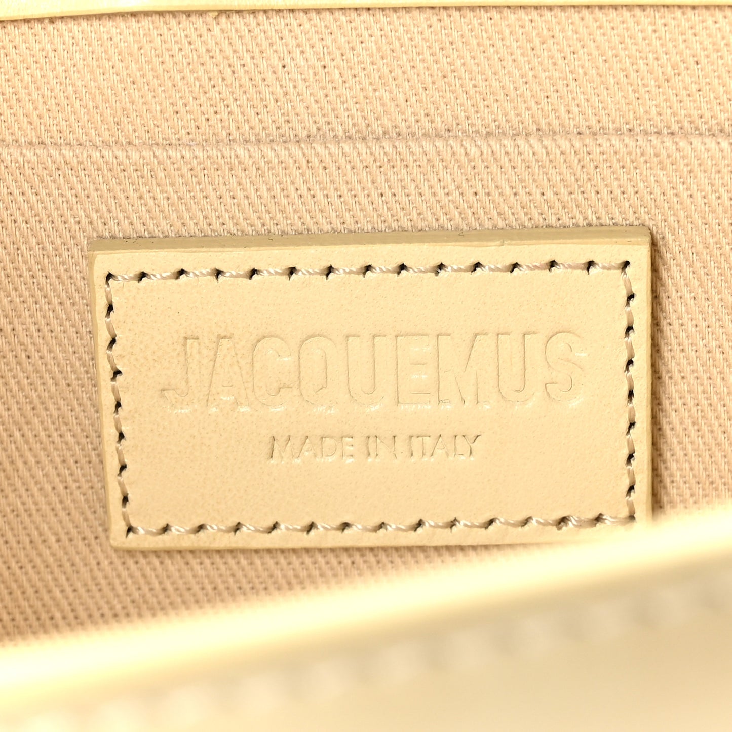 Smooth Calfskin Le Chiquito Long Ivory