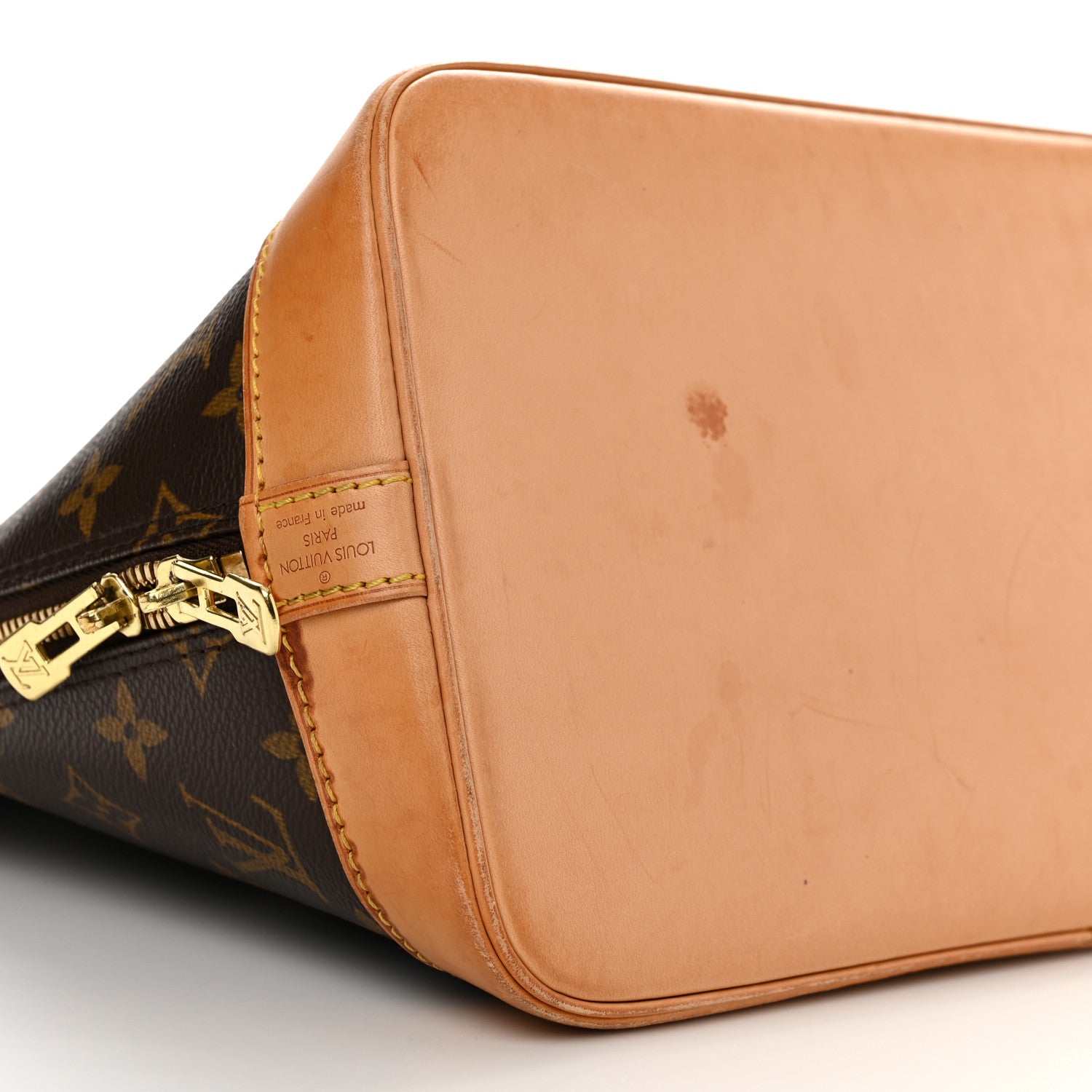Louis Vuitton Monogram Alma PM 9 of 16