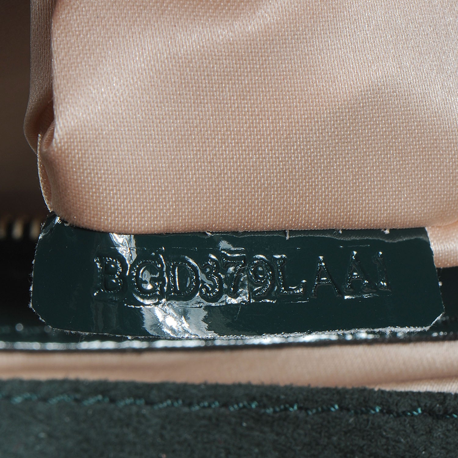 Valentino Garavani Patent Lacca Bow Clutch Dark Green 8 of 8
